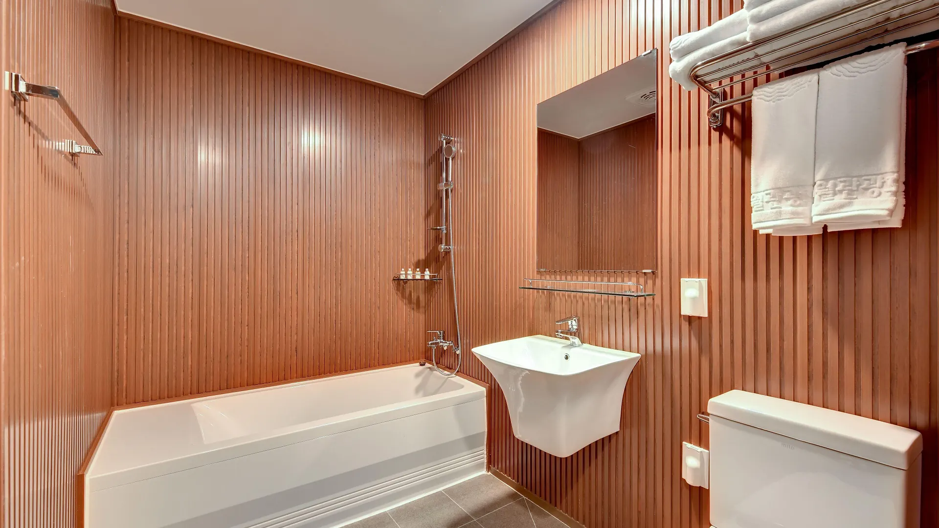 Sea Moon Tourist Hotel Incheon