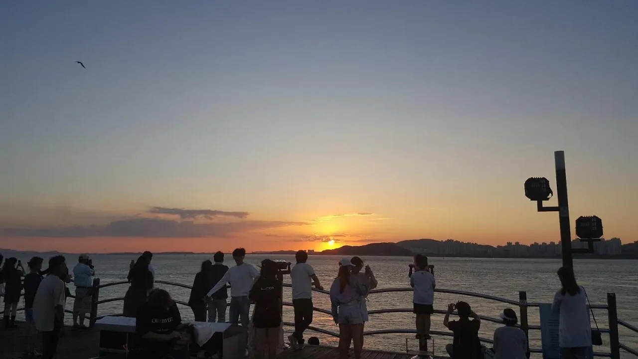 Sea Moon Tourist Hotel Incheon Korsel