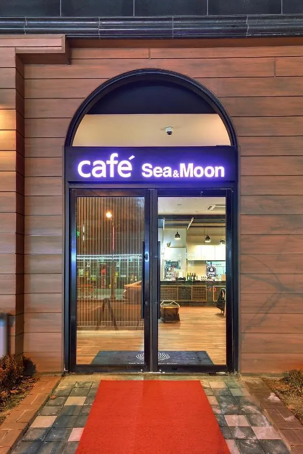 Sea Moon Tourist Hotel Incheon Korsel