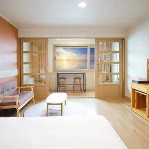 fantastic-ocean-view-sydney.jejukoreahotels.com/